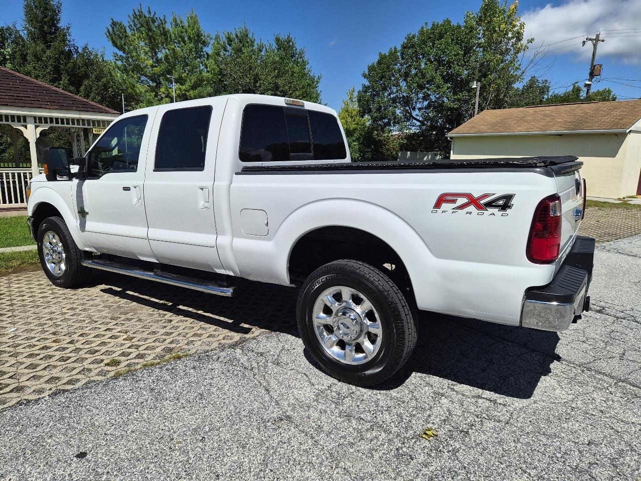 Ford F-350 SD Lariat Crew Cab 4WD 2014