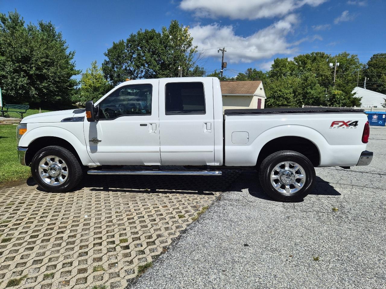 Ford F-350 SD Lariat Crew Cab 4WD 2014