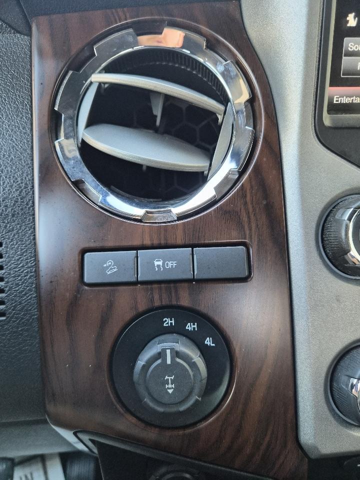 Ford F-350 SD Lariat Crew Cab 4WD 2014