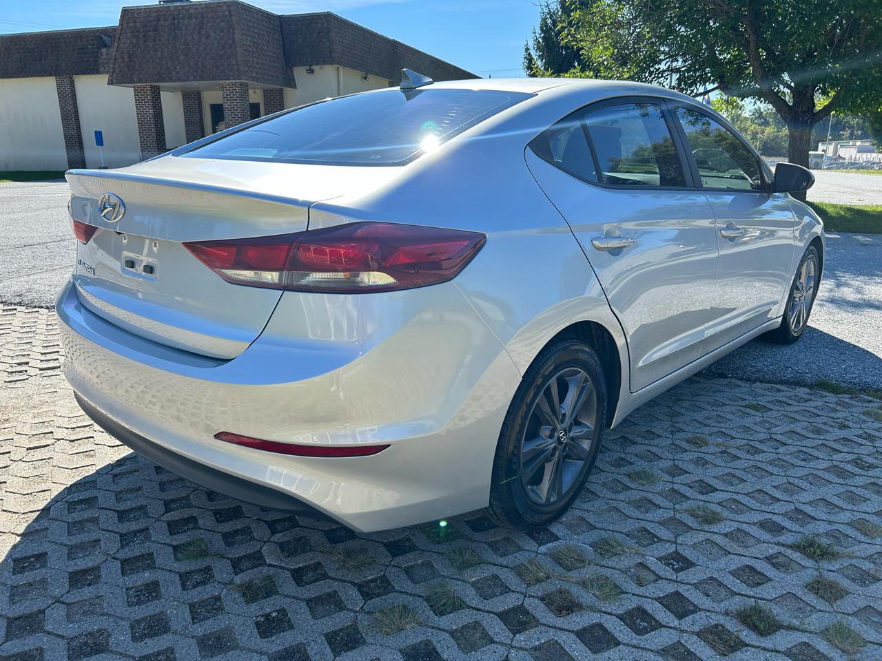 Hyundai Elantra 4dr Sdn Auto SE 2017