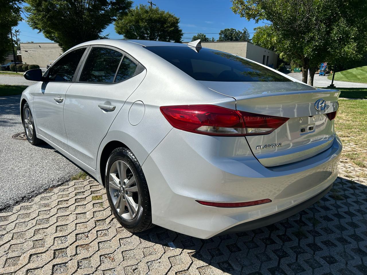Hyundai Elantra 4dr Sdn Auto SE 2017