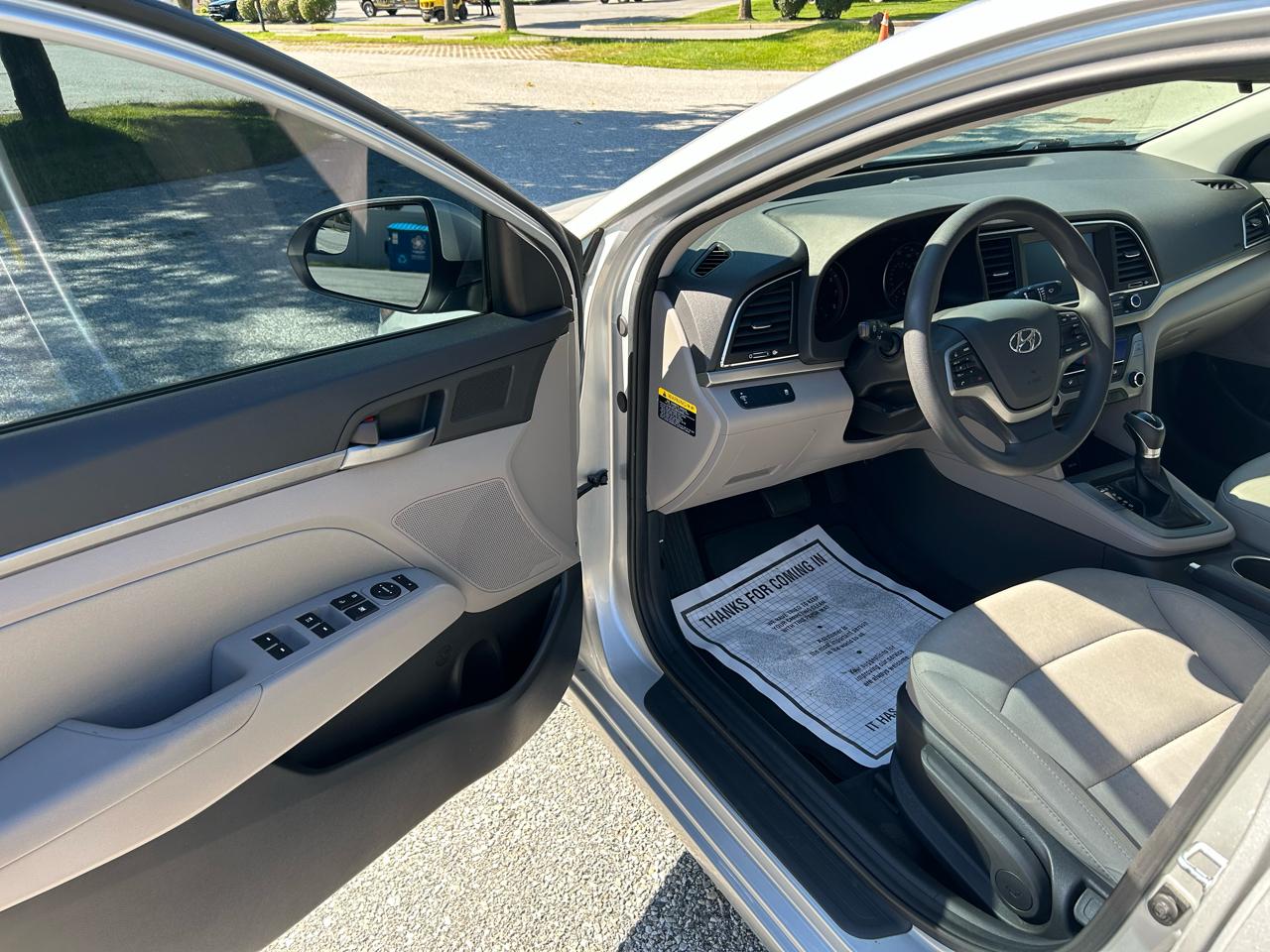 Hyundai Elantra 4dr Sdn Auto SE 2017