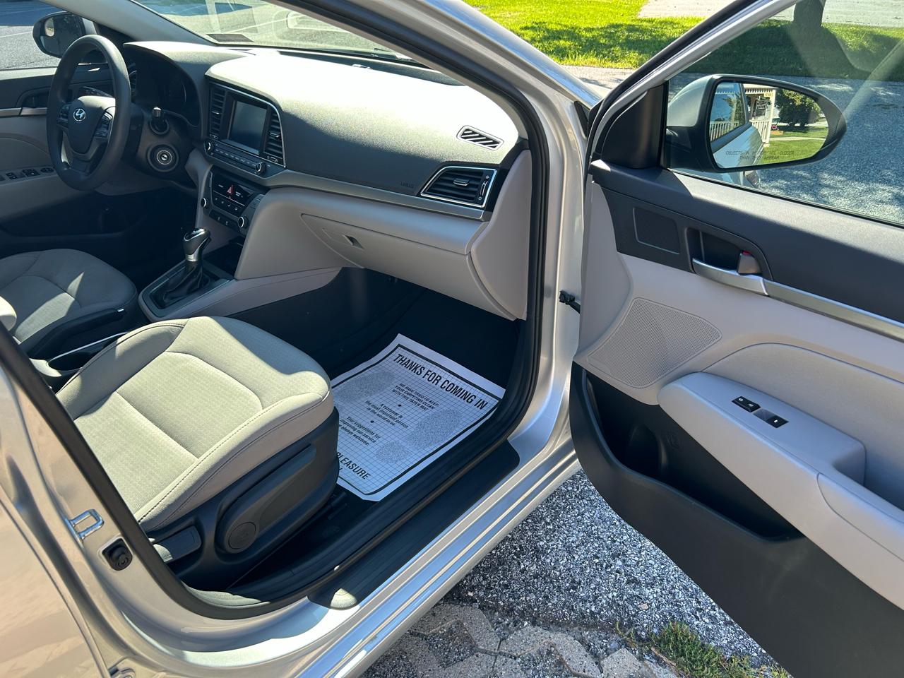 Hyundai Elantra 4dr Sdn Auto SE 2017