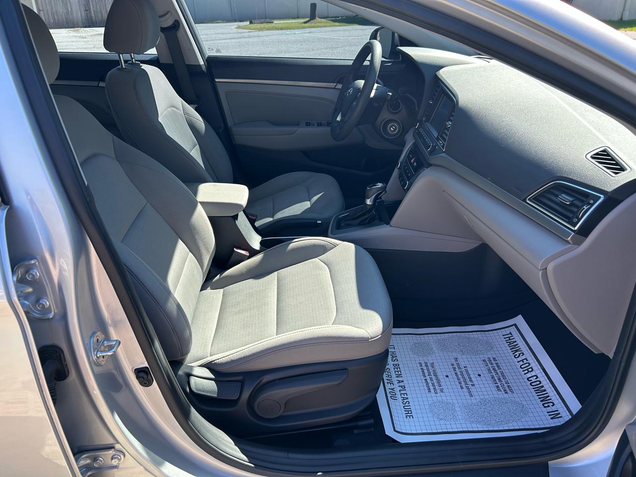 Hyundai Elantra 4dr Sdn Auto SE 2017