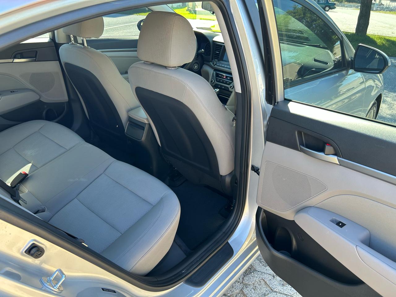 Hyundai Elantra 4dr Sdn Auto SE 2017