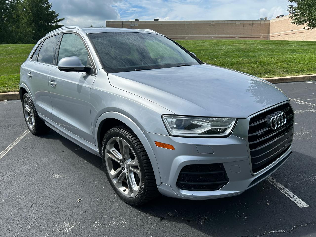 Audi Q3 2.0T quattro Premium Plus 2016