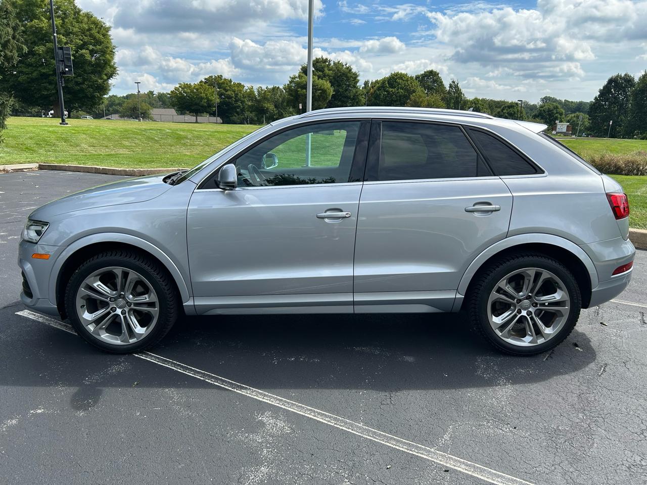 Audi Q3 2.0T quattro Premium Plus 2016