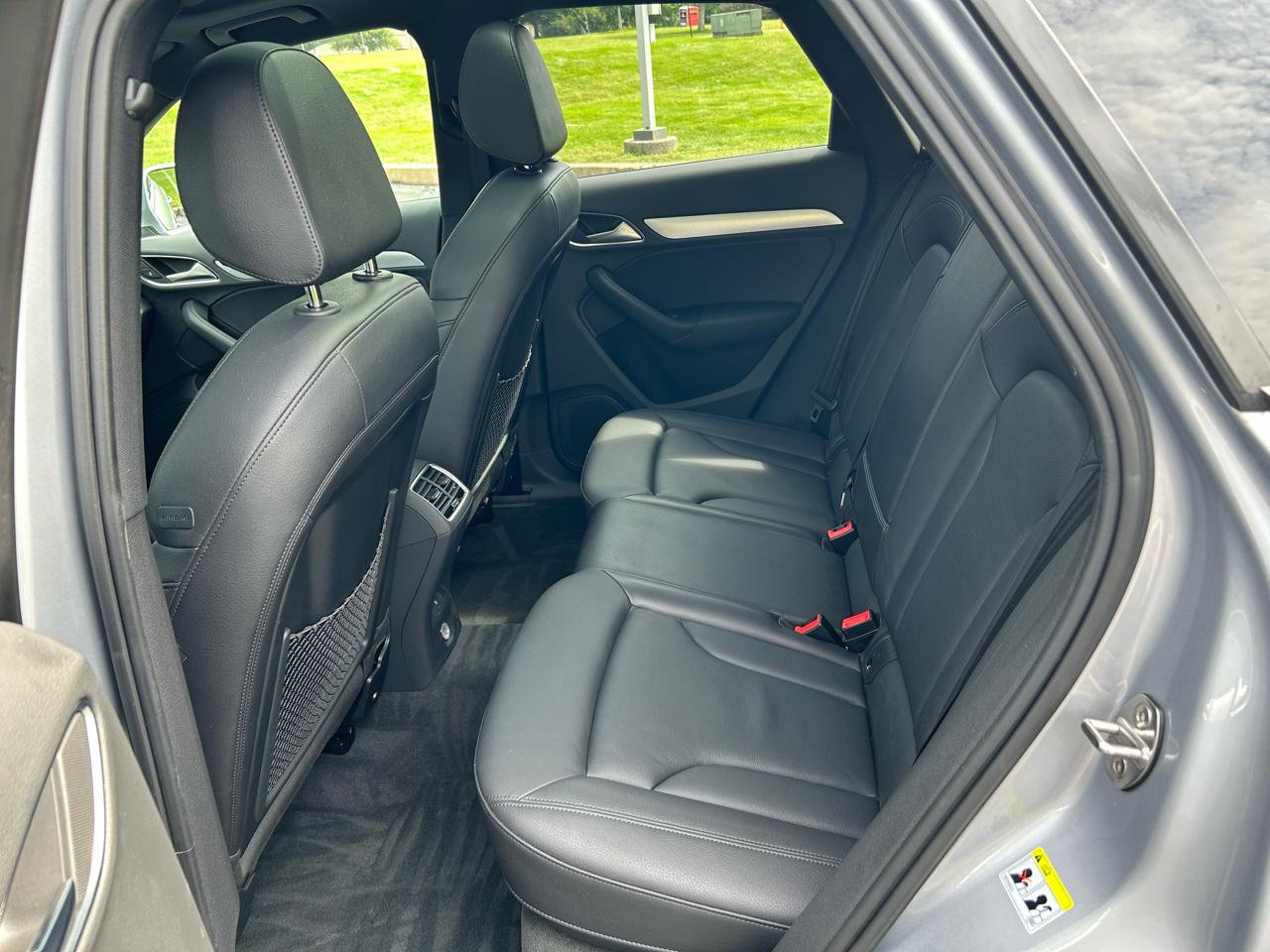 Audi Q3 2.0T quattro Premium Plus 2016