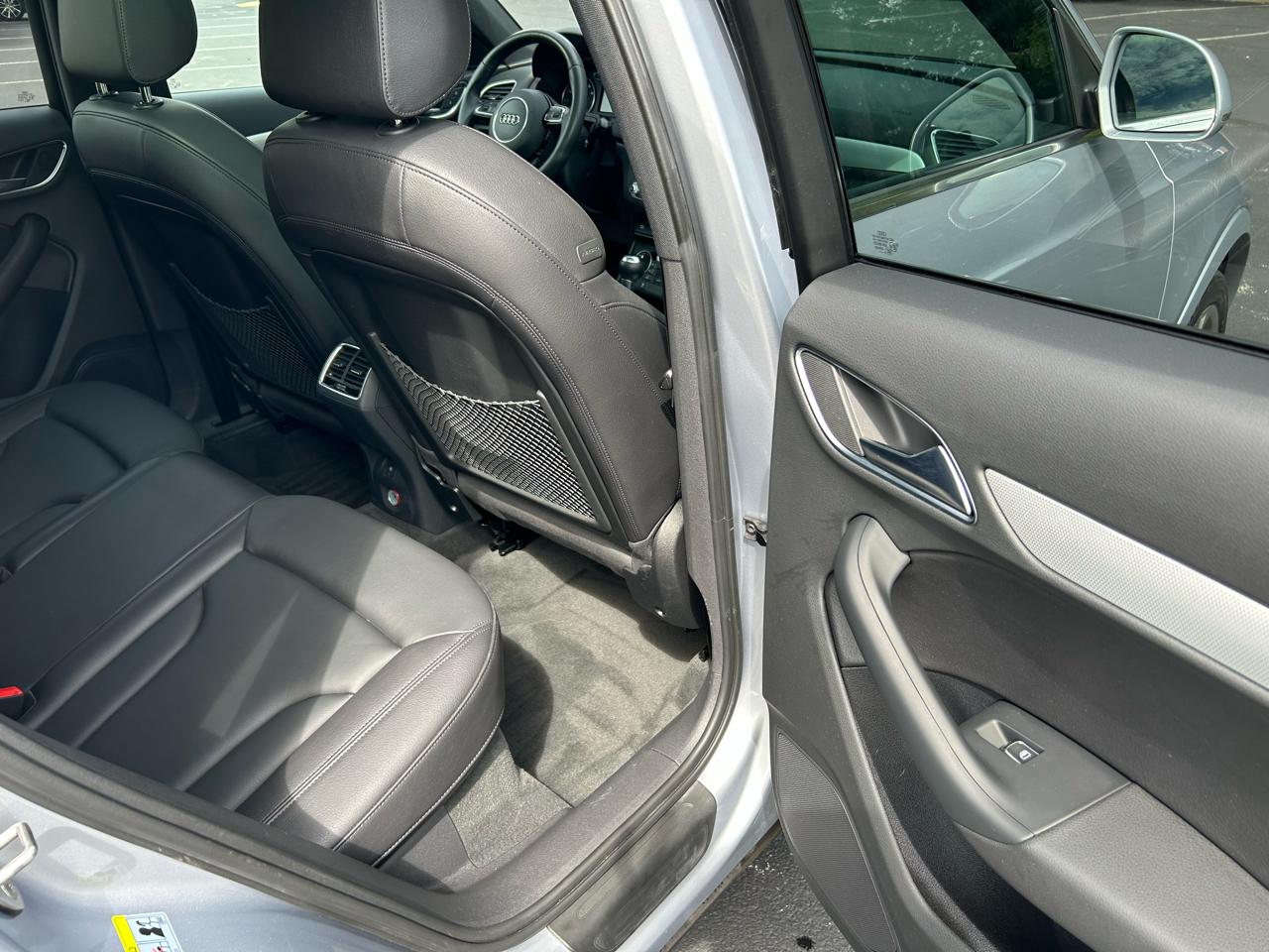 Audi Q3 2.0T quattro Premium Plus 2016