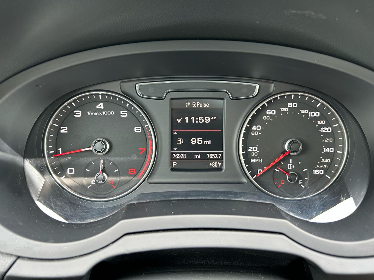 Audi Q3 2.0T quattro Premium Plus 2016