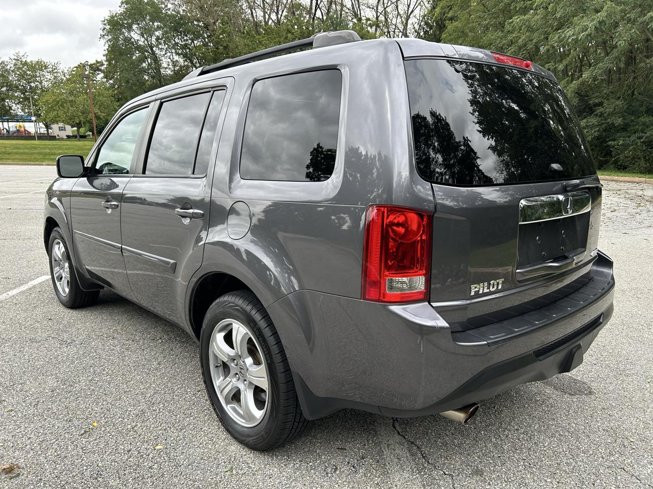 Honda Pilot EX-L 4WD 5-Spd AT with Navigation 2015