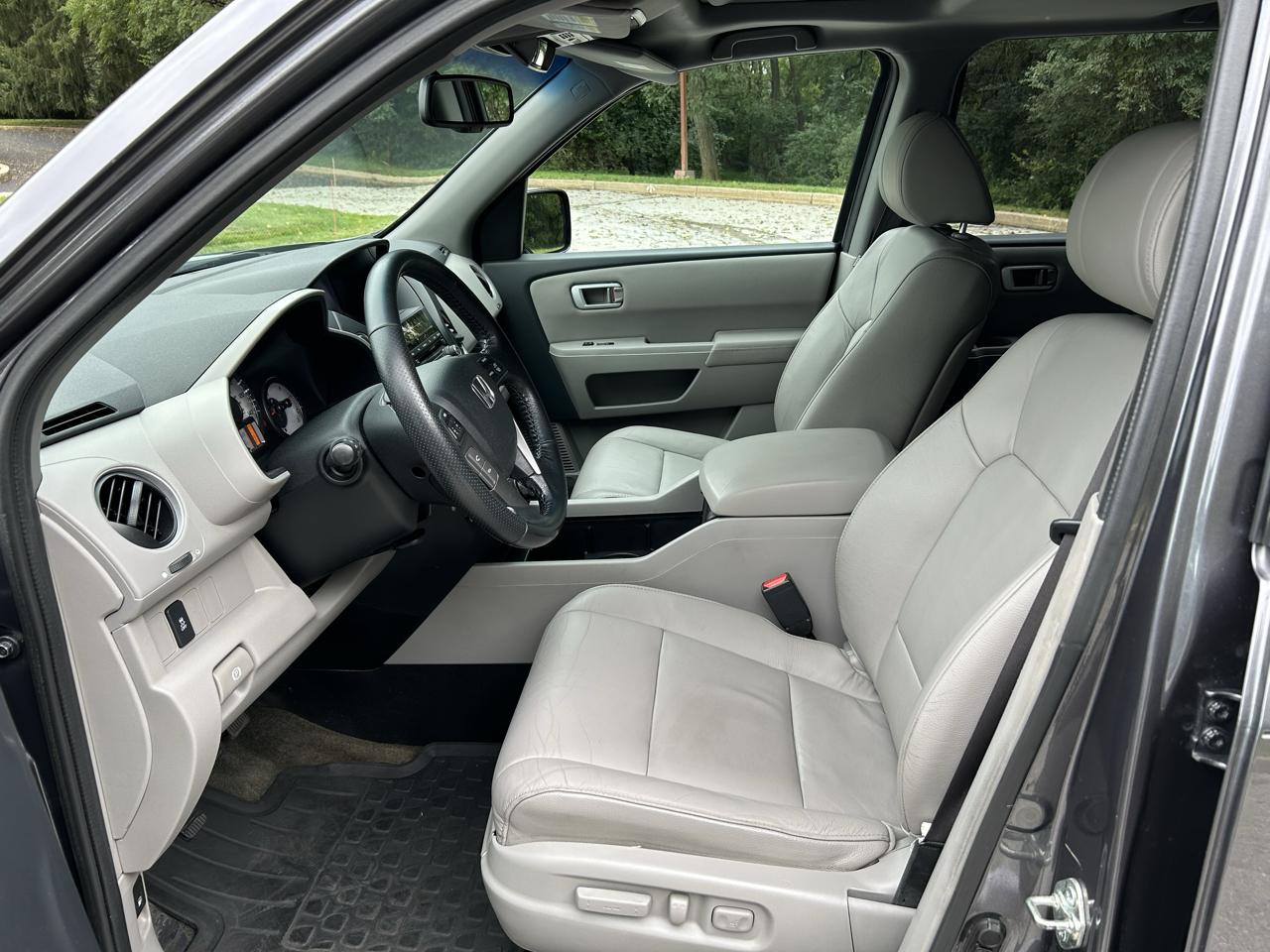 Honda Pilot EX-L 4WD 5-Spd AT with Navigation 2015