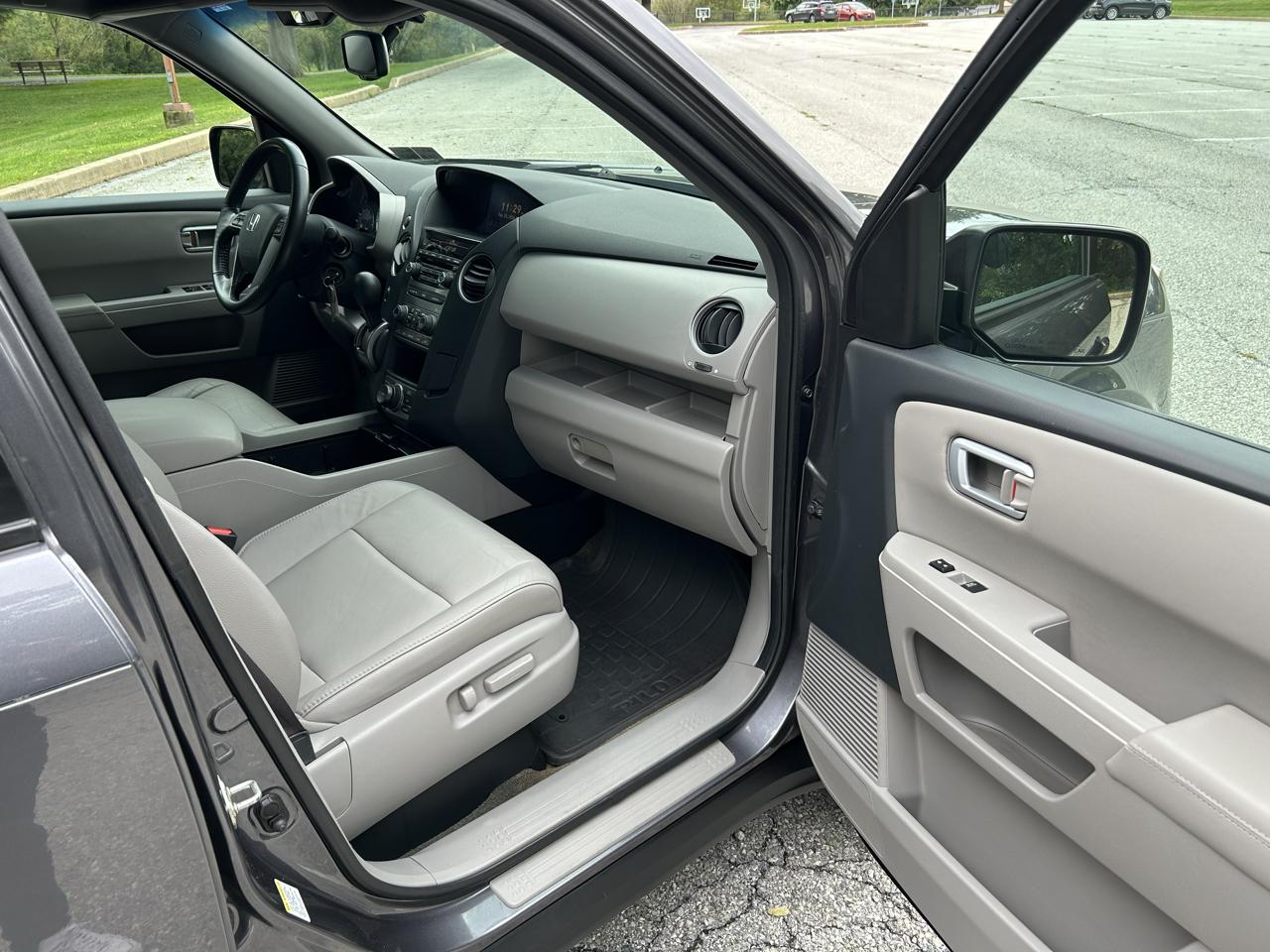 Honda Pilot EX-L 4WD 5-Spd AT with Navigation 2015
