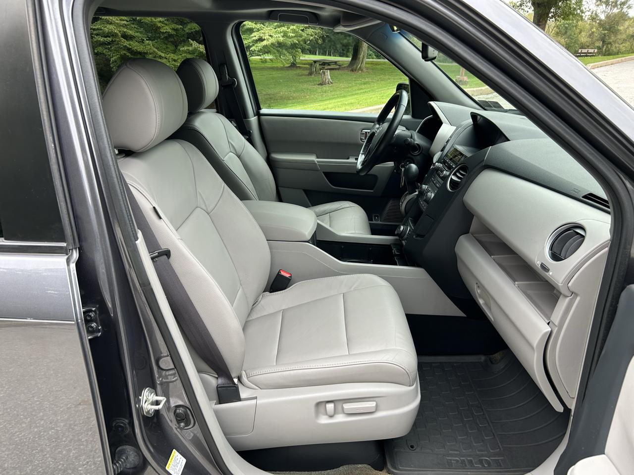 Honda Pilot EX-L 4WD 5-Spd AT with Navigation 2015