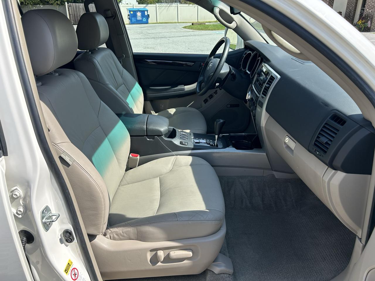 Toyota 4Runner Limited 4WD V8 2007