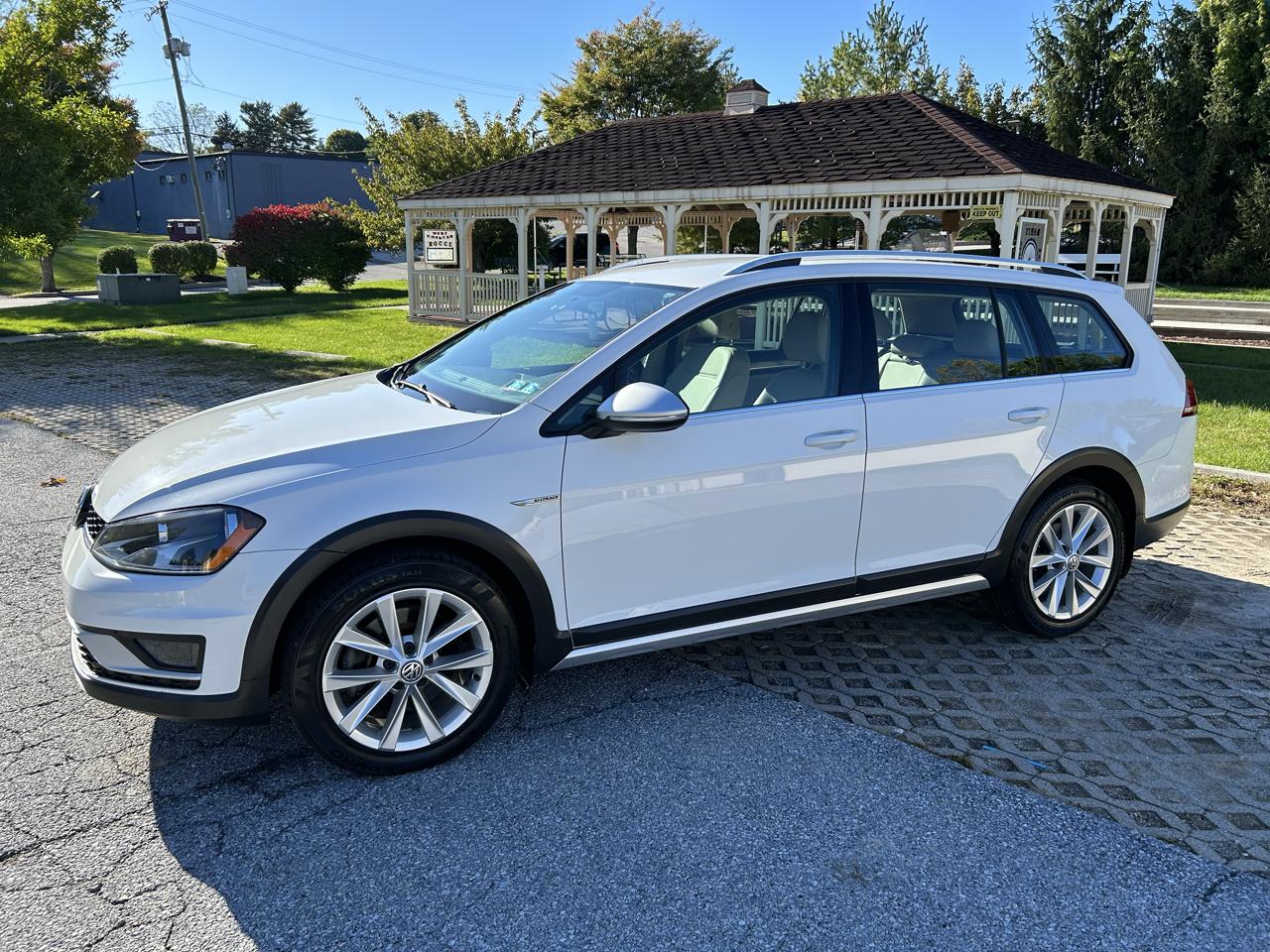 Volkswagen Golf Alltrack TSI S 6A 2017