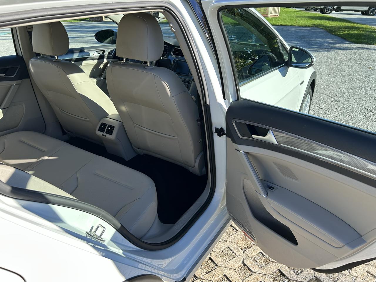 Volkswagen Golf Alltrack TSI S 6A 2017