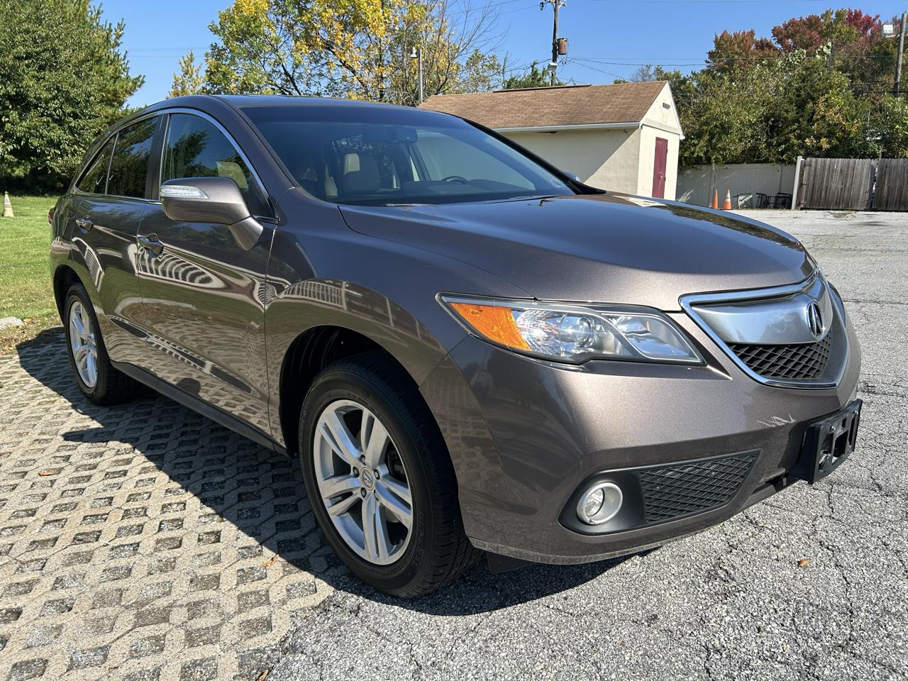 Acura RDX 6-Spd AT AWD w/ Technology Package 2013