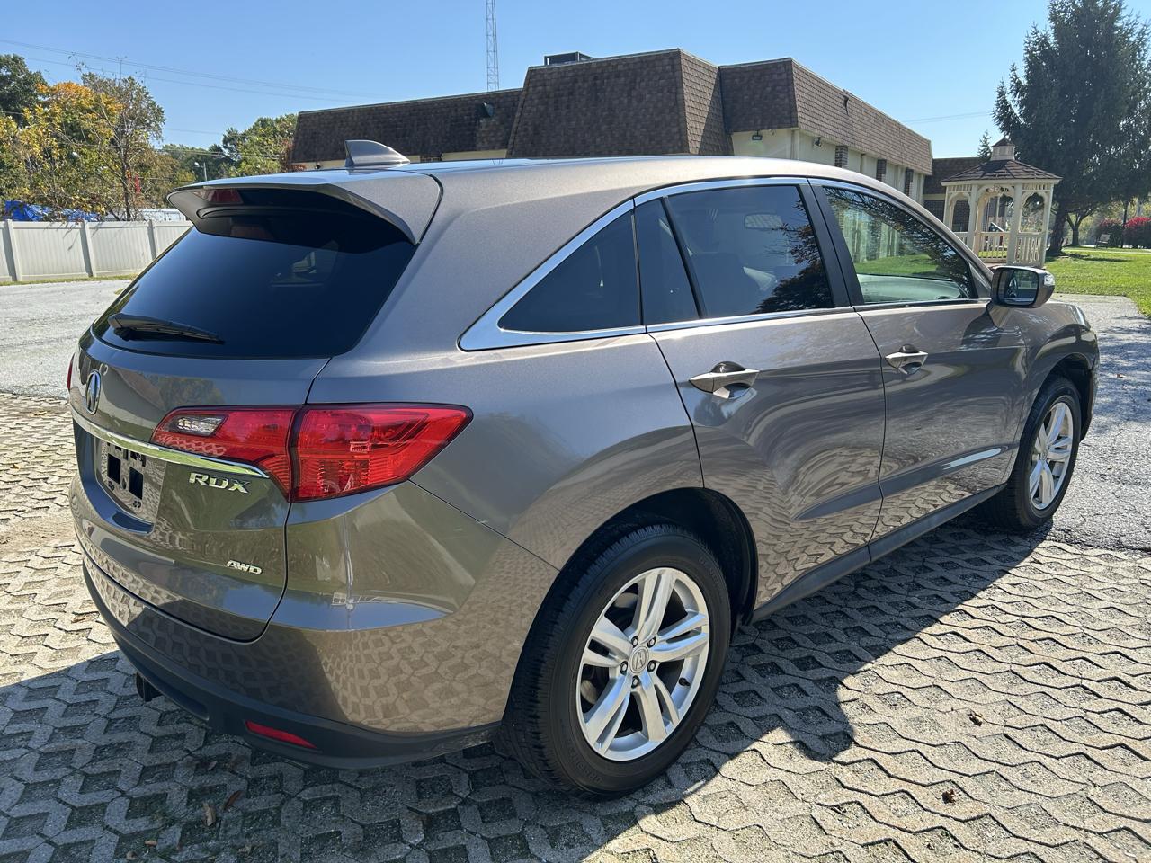 Acura RDX 6-Spd AT AWD w/ Technology Package 2013