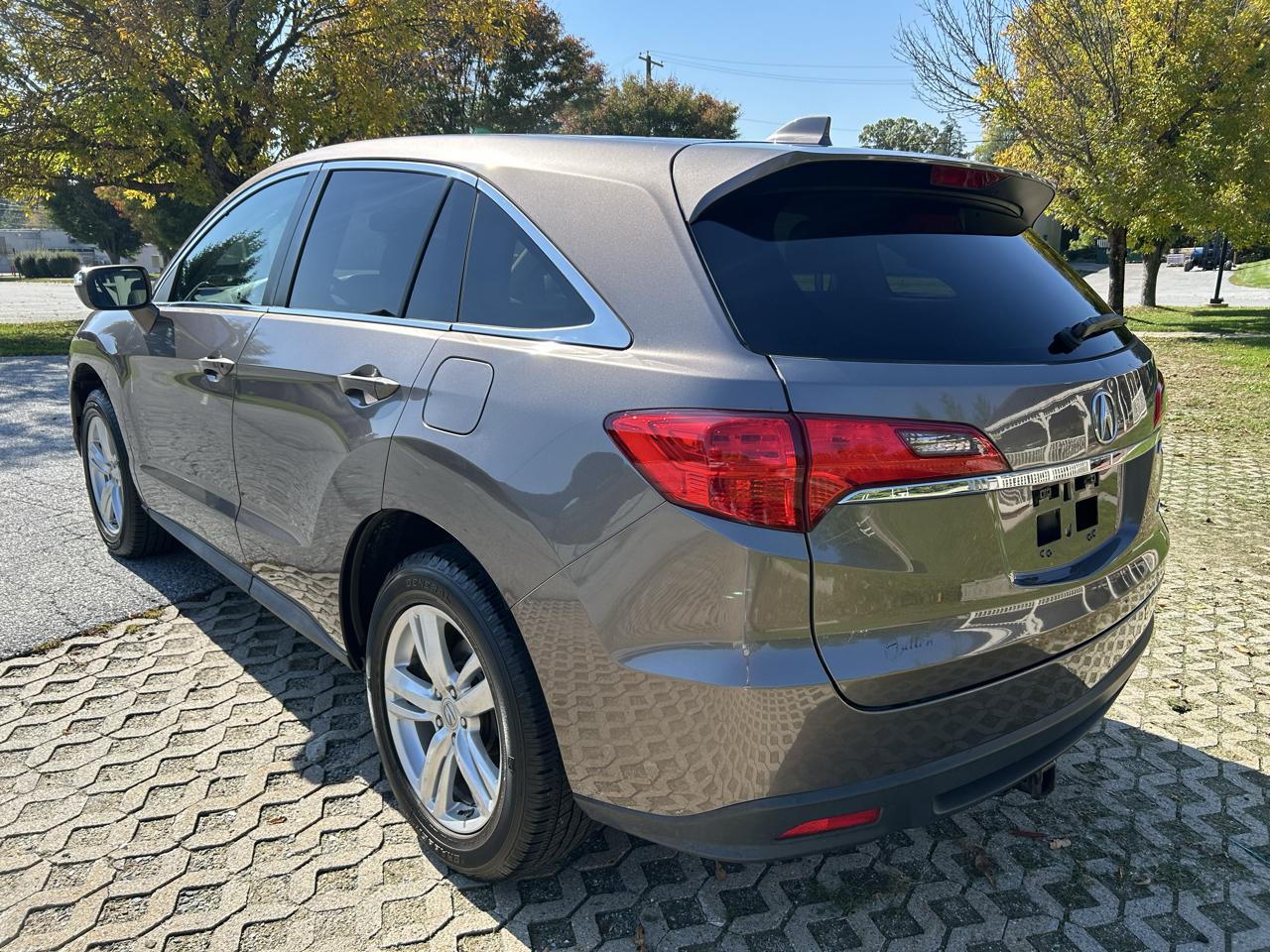Acura RDX 6-Spd AT AWD w/ Technology Package 2013