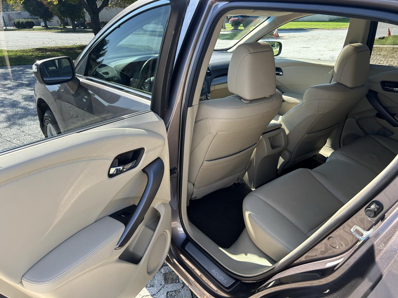 Acura RDX 6-Spd AT AWD w/ Technology Package 2013