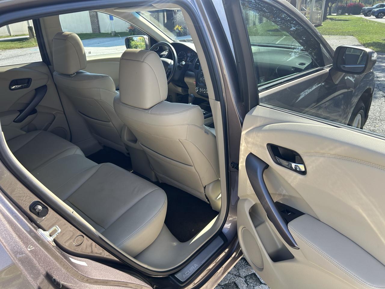 Acura RDX 6-Spd AT AWD w/ Technology Package 2013