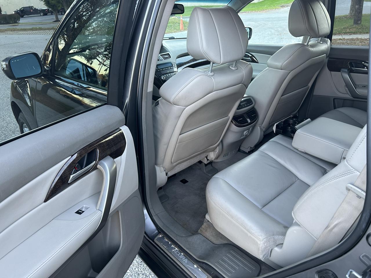 Acura MDX 6-Spd AT w/Tech Package 2012
