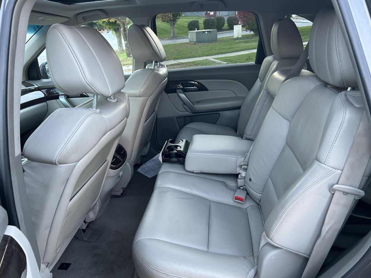Acura MDX 6-Spd AT w/Tech Package 2012