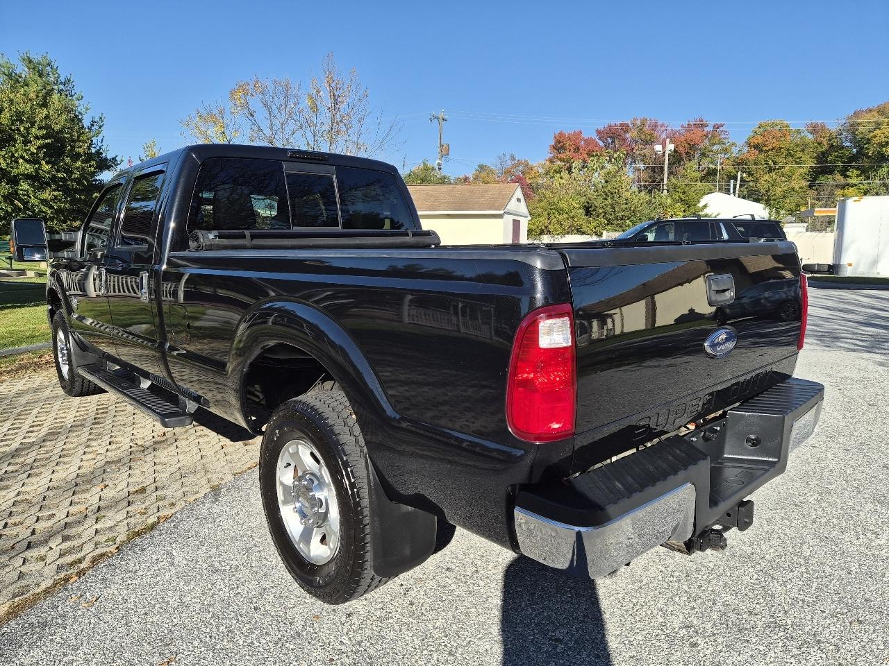 Ford F-250 SD XLT Crew Cab Long Bed 4WD 2011