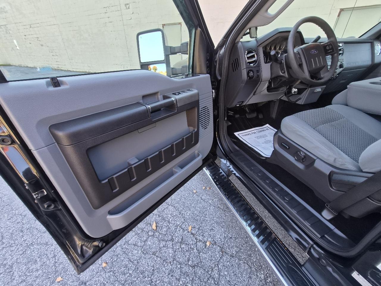 Ford F-250 SD XLT Crew Cab Long Bed 4WD 2011