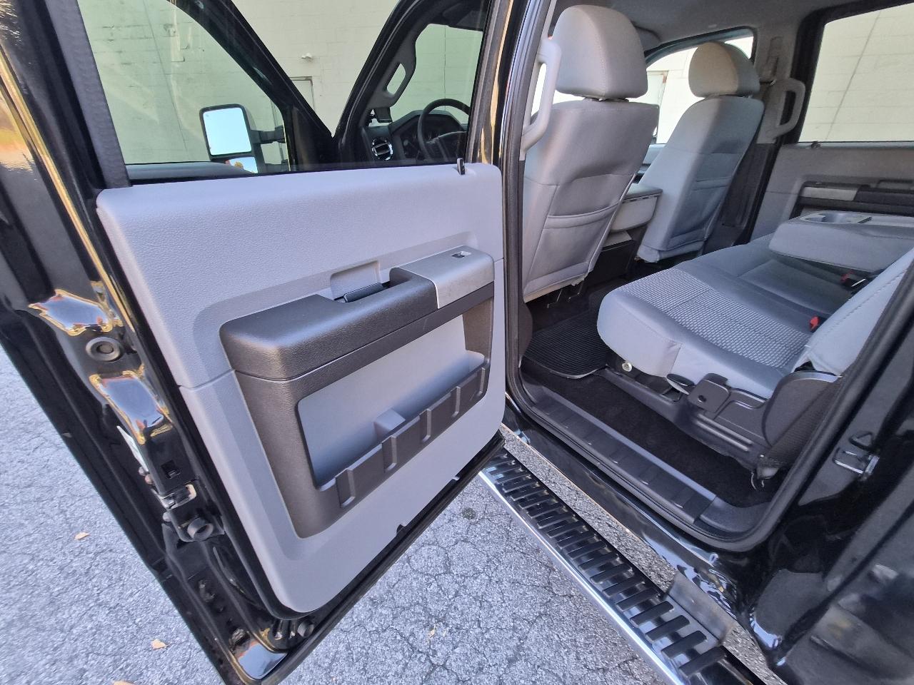 Ford F-250 SD XLT Crew Cab Long Bed 4WD 2011