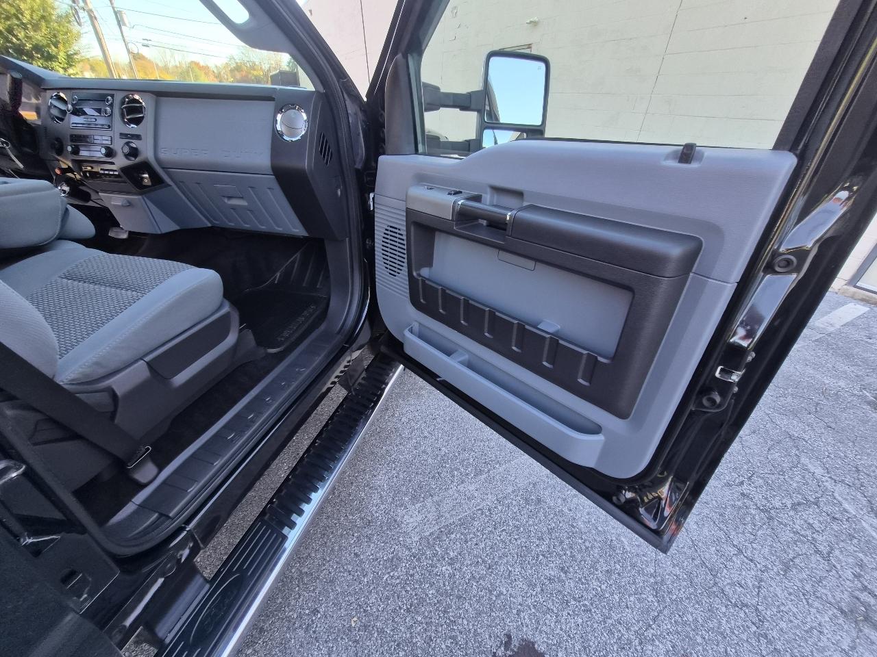 Ford F-250 SD XLT Crew Cab Long Bed 4WD 2011