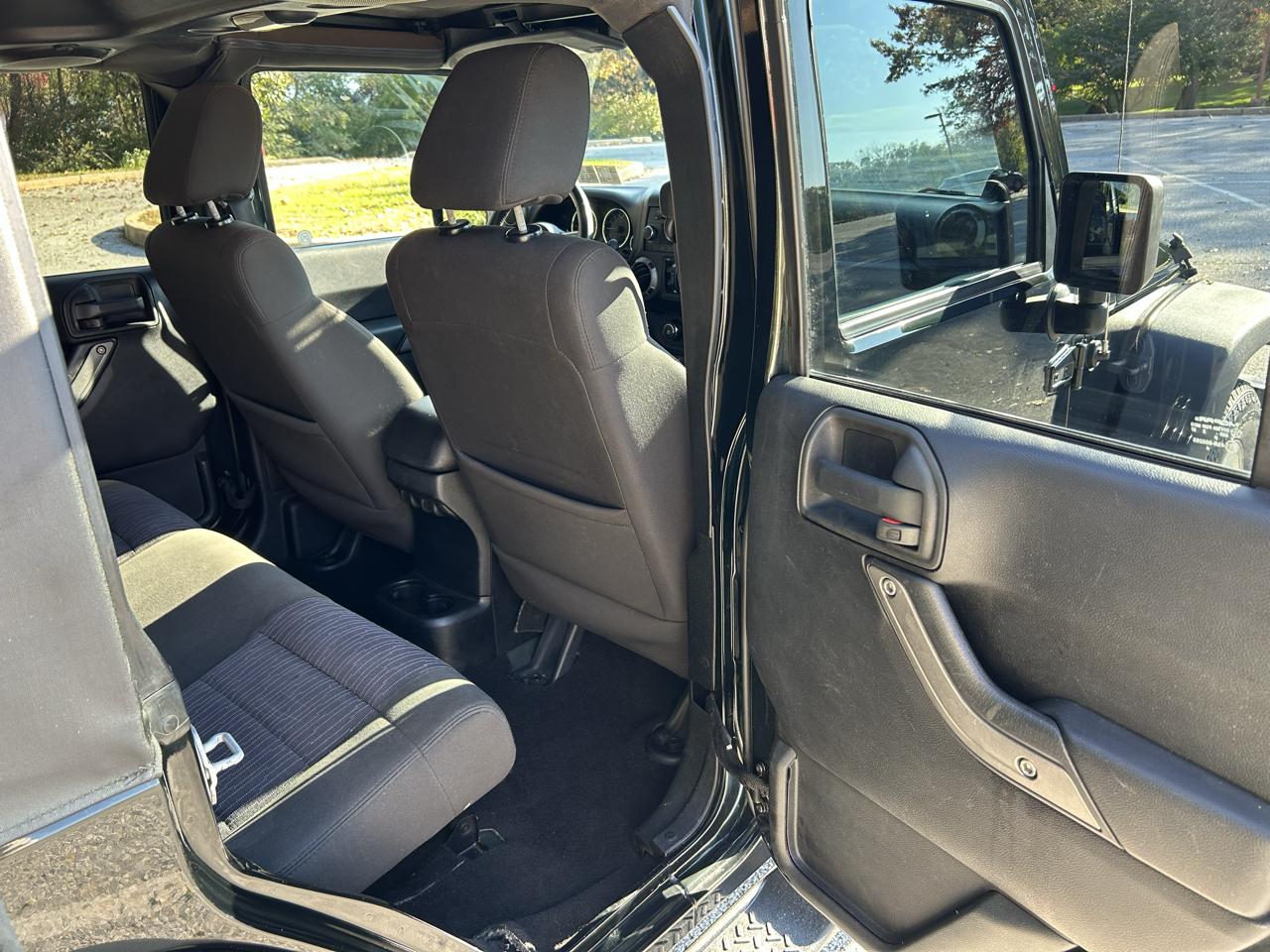 Jeep Wrangler Unlimited Sport 4WD 2012