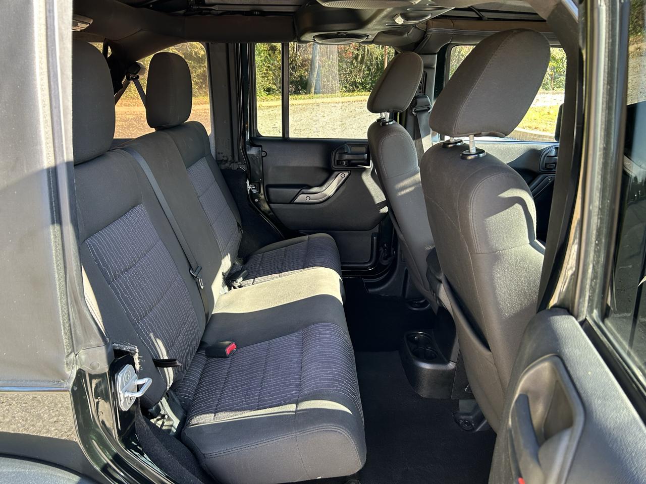 Jeep Wrangler Unlimited Sport 4WD 2012