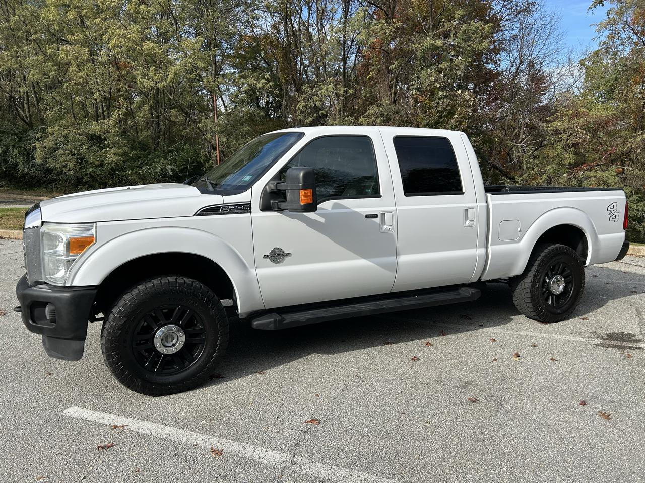 Ford F-250 SD Lariat Crew Cab 4WD 2016