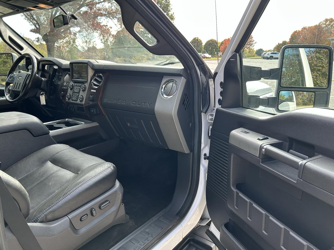 Ford F-250 SD Lariat Crew Cab 4WD 2016