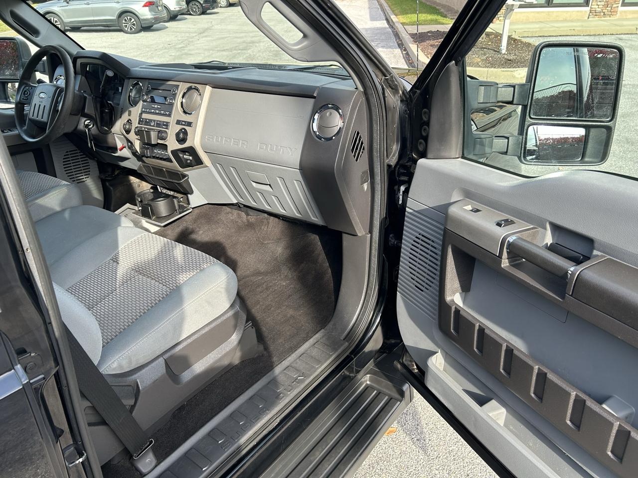 Ford F-250 SD XLT Crew Cab Long Bed 4WD 2016