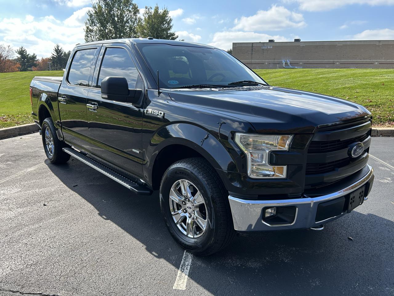 Ford F-150 XL SuperCrew 5.5-ft. Bed 4WD 2015