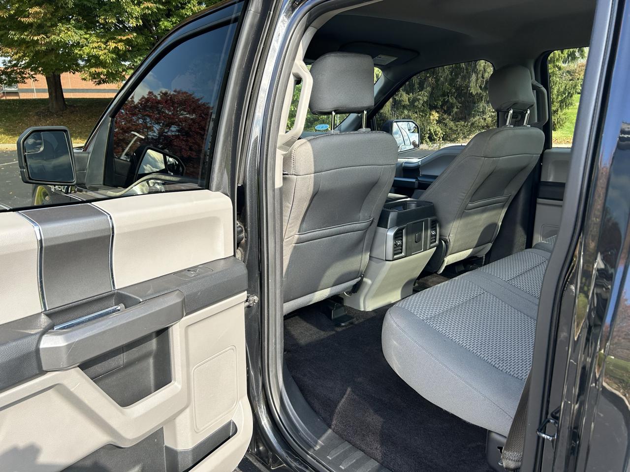 Ford F-150 XL SuperCrew 5.5-ft. Bed 4WD 2015