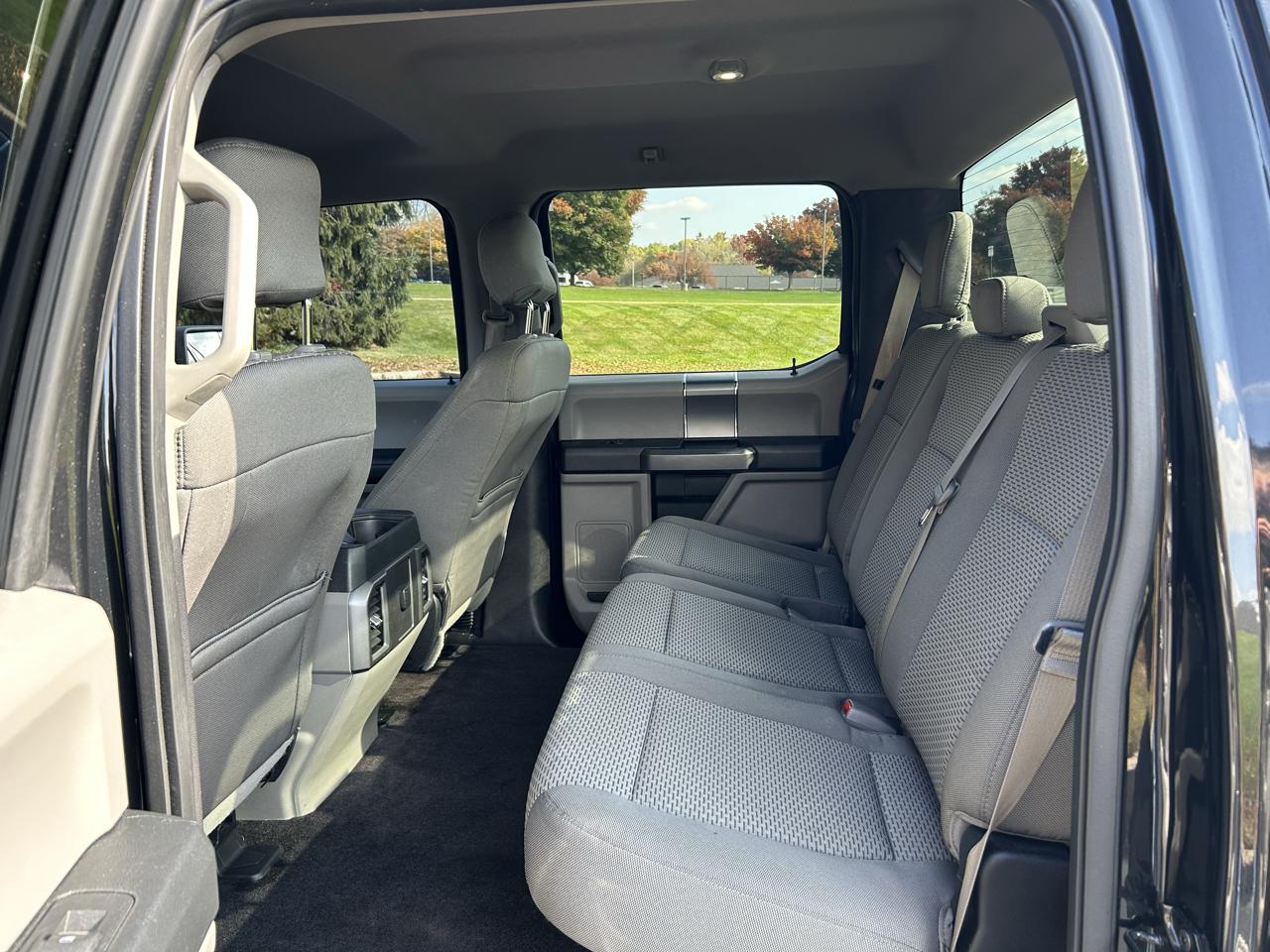 Ford F-150 XL SuperCrew 5.5-ft. Bed 4WD 2015