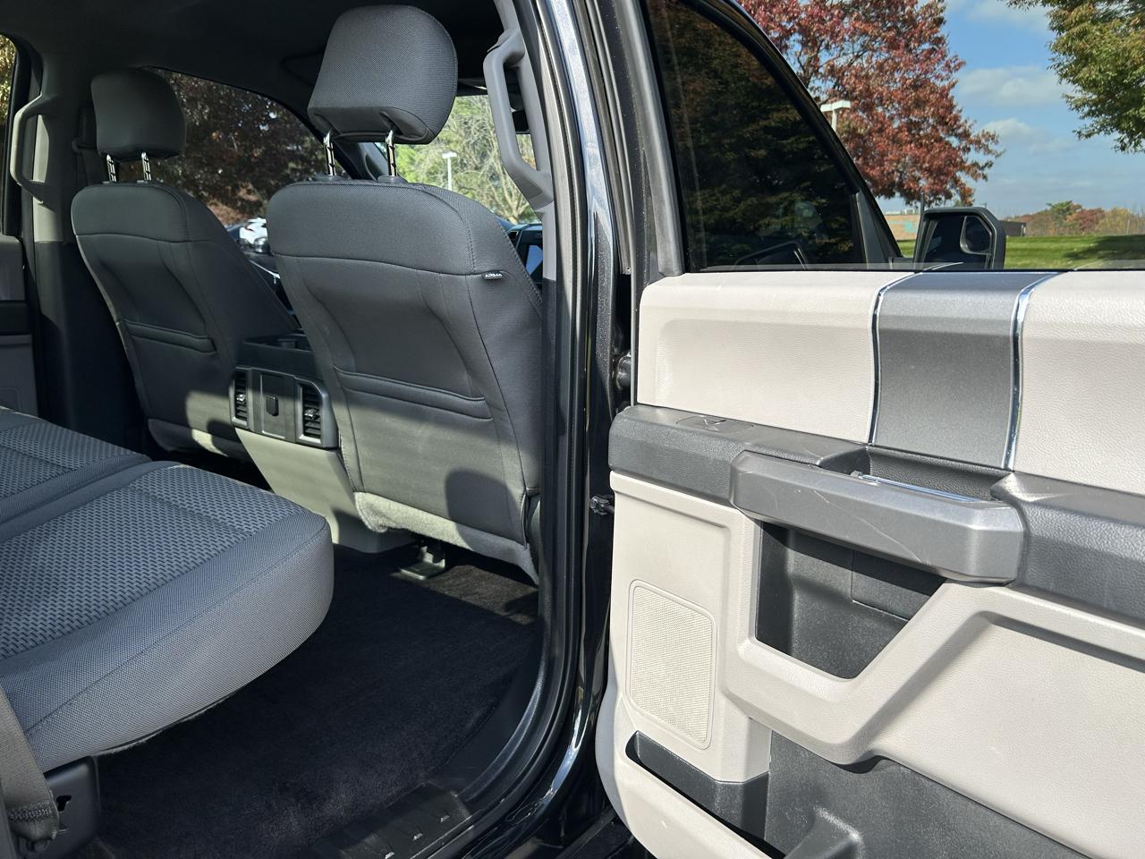 Ford F-150 XL SuperCrew 5.5-ft. Bed 4WD 2015