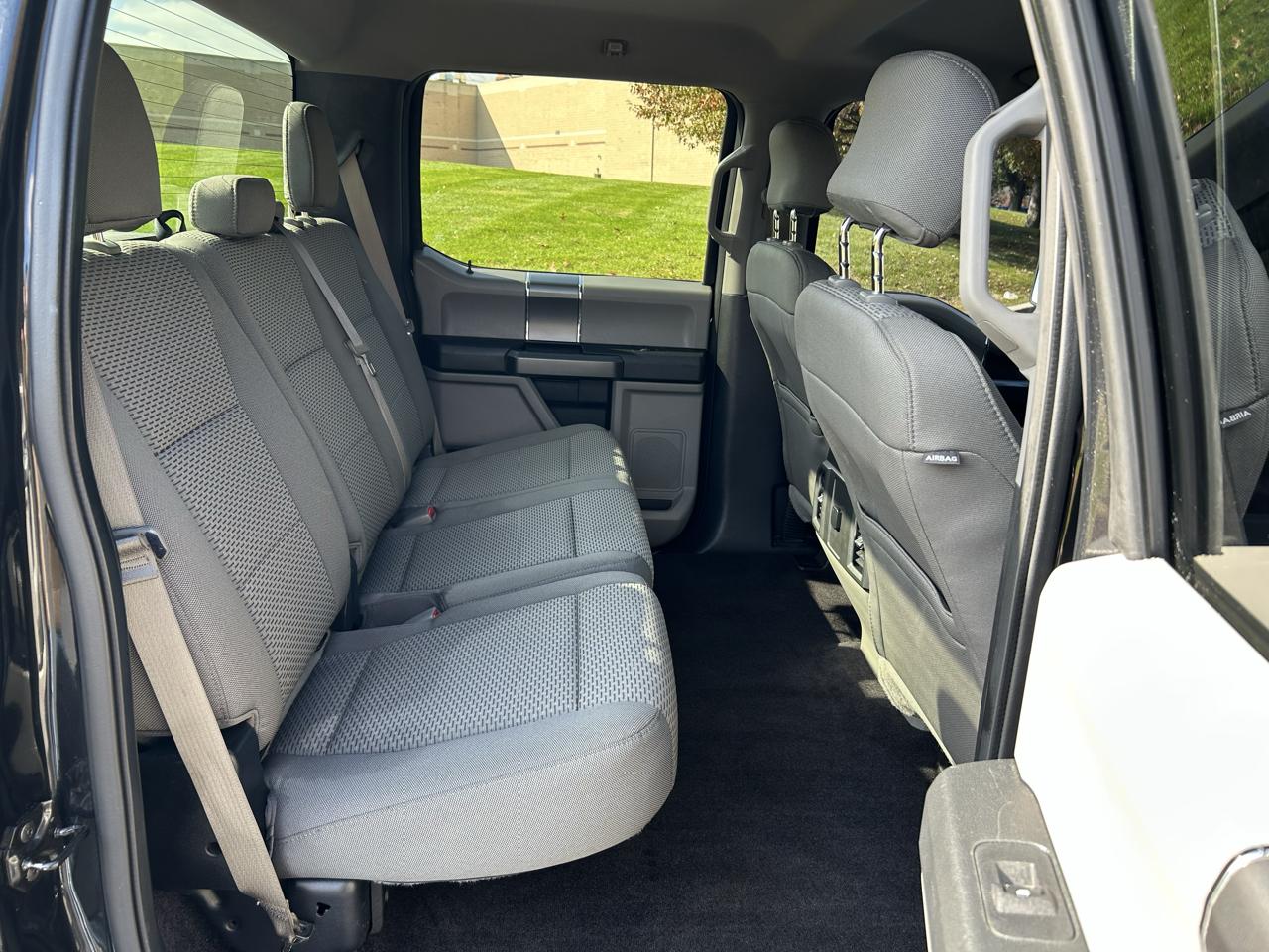 Ford F-150 XL SuperCrew 5.5-ft. Bed 4WD 2015