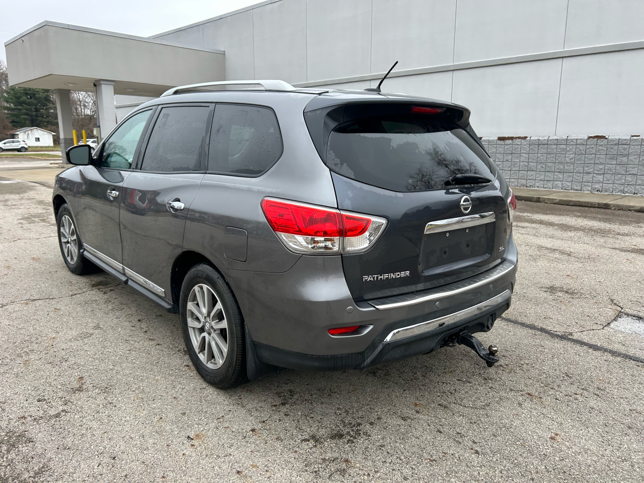 2016 Nissan Pathfinder S photo 4