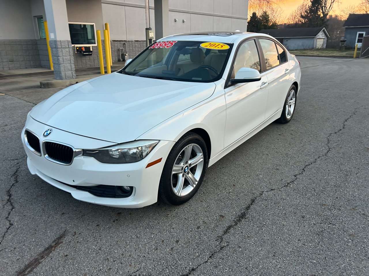 BMW 3-Series 320i Sedan 2015
