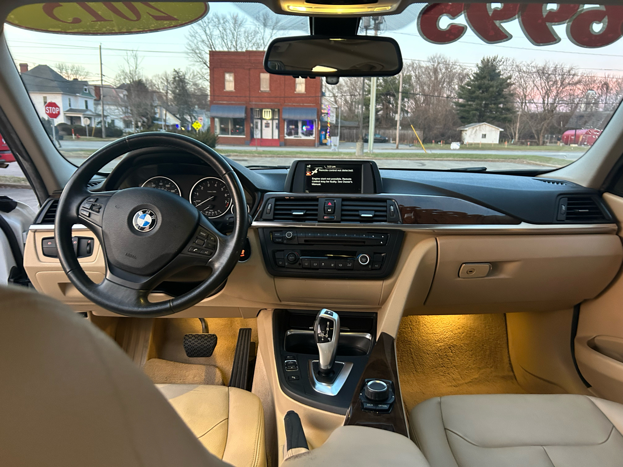 BMW 3-Series 320i Sedan 2015