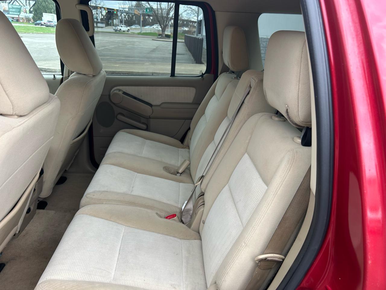 Ford Explorer XLT 4.0L 4WD 2009