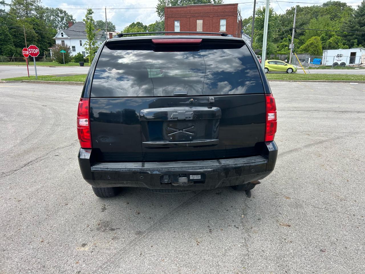 Chevrolet Tahoe LT 4WD 2011