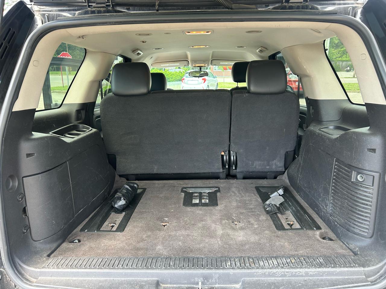 Chevrolet Tahoe LT 4WD 2011