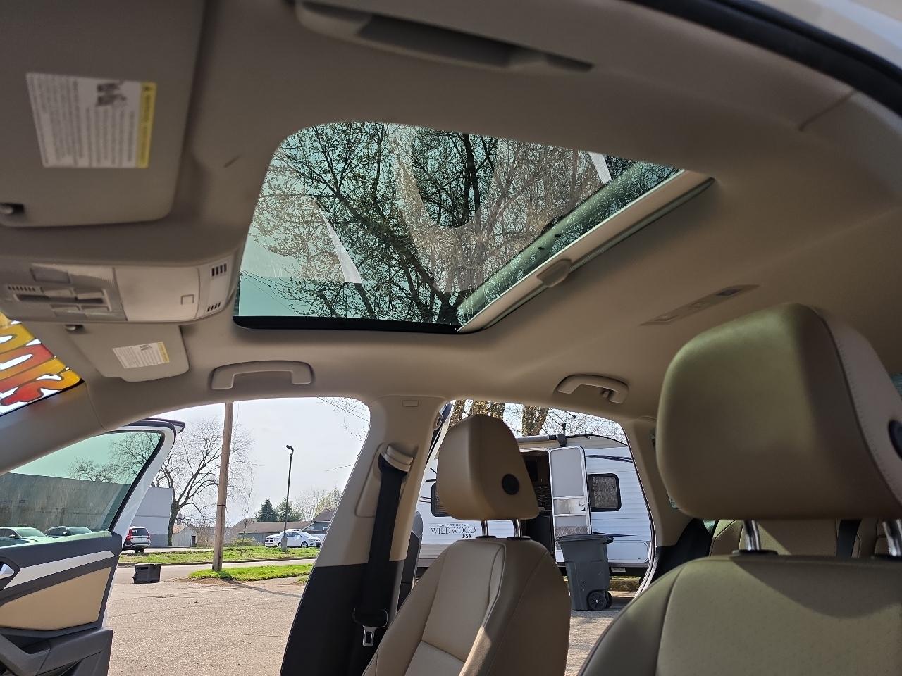 Volkswagen Jetta 1.4T S 8A 2019