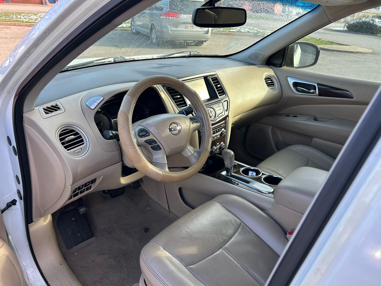 Nissan Pathfinder S 2WD 2015